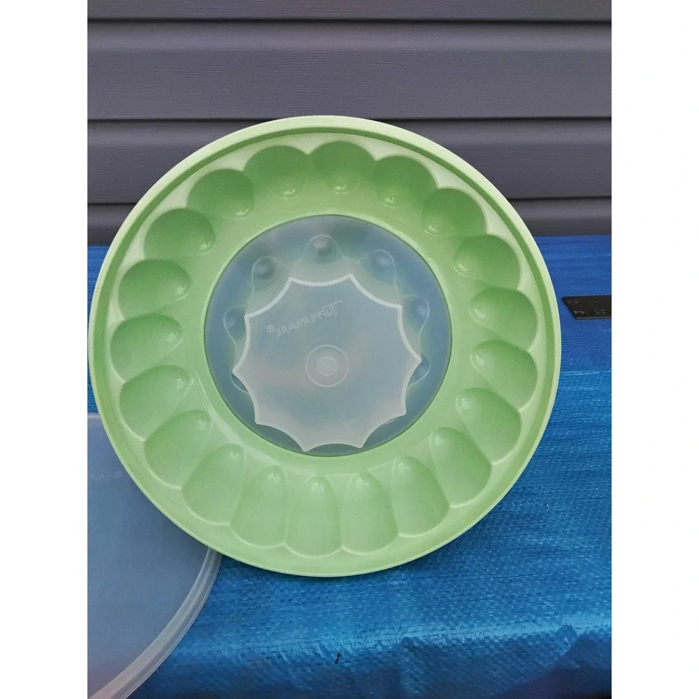 Tupperware Jel-N-Serve Jello Mold Mint Green Vintage Fluted Ring with Lids